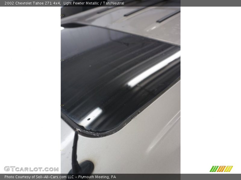 Light Pewter Metallic / Tan/Neutral 2002 Chevrolet Tahoe Z71 4x4