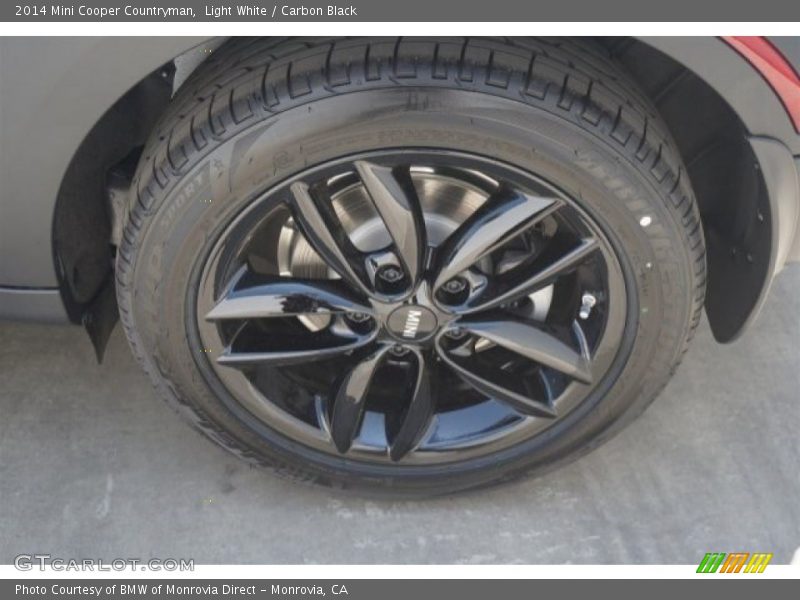 Light White / Carbon Black 2014 Mini Cooper Countryman