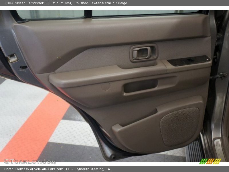 Polished Pewter Metallic / Beige 2004 Nissan Pathfinder LE Platinum 4x4