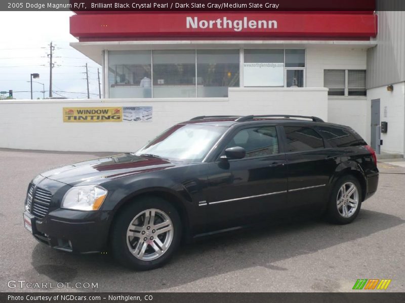 Brilliant Black Crystal Pearl / Dark Slate Gray/Medium Slate Gray 2005 Dodge Magnum R/T