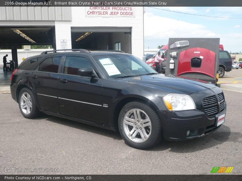 Brilliant Black Crystal Pearl / Dark Slate Gray/Medium Slate Gray 2005 Dodge Magnum R/T