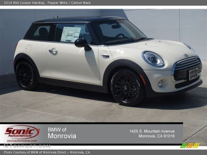 Pepper White / Carbon Black 2014 Mini Cooper Hardtop