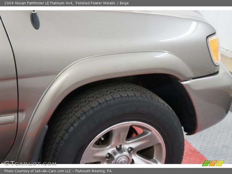 Polished Pewter Metallic / Beige 2004 Nissan Pathfinder LE Platinum 4x4