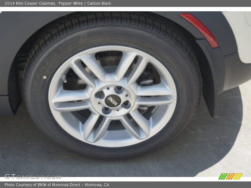 Pepper White / Carbon Black 2014 Mini Cooper Clubman
