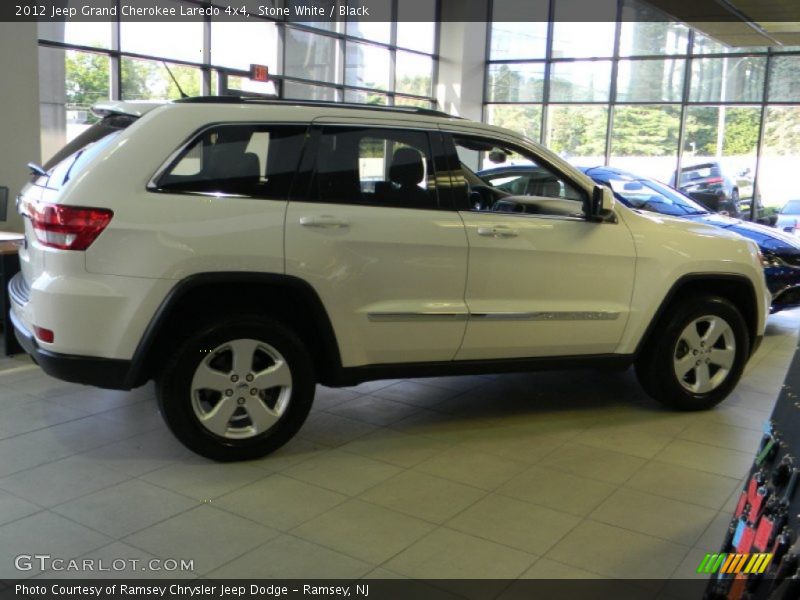 Stone White / Black 2012 Jeep Grand Cherokee Laredo 4x4