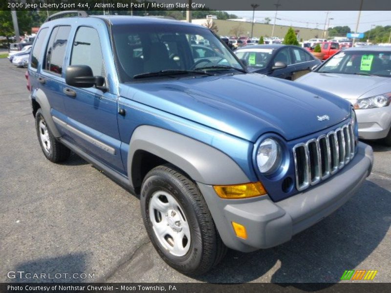 Front 3/4 View of 2006 Liberty Sport 4x4