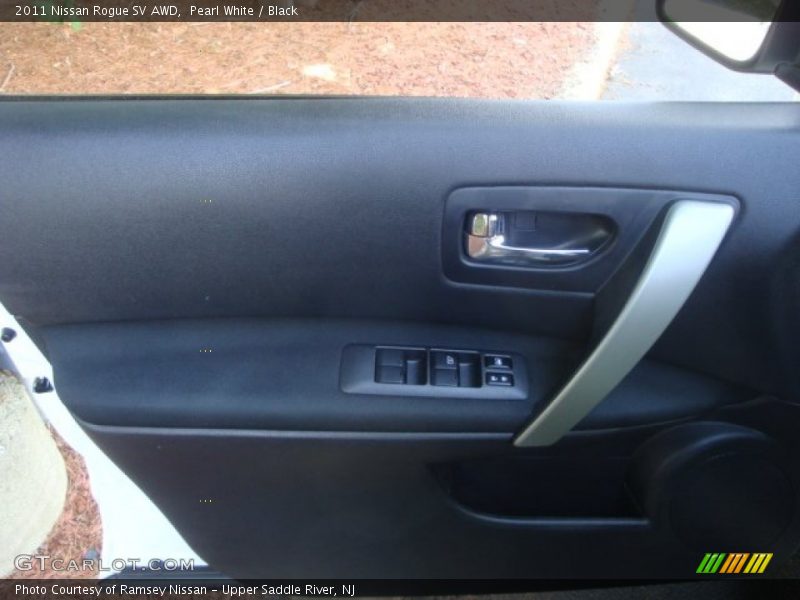 Pearl White / Black 2011 Nissan Rogue SV AWD