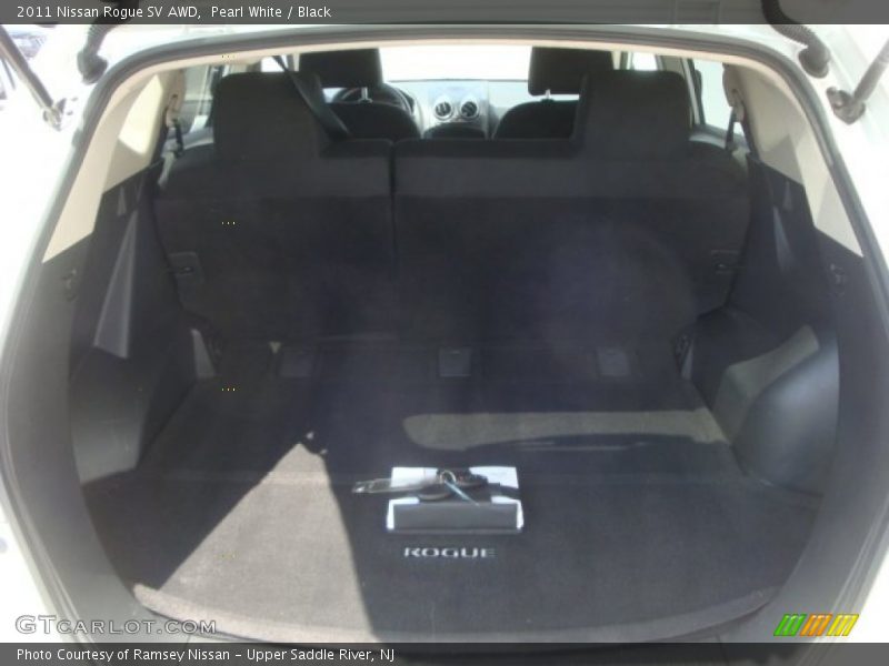 Pearl White / Black 2011 Nissan Rogue SV AWD