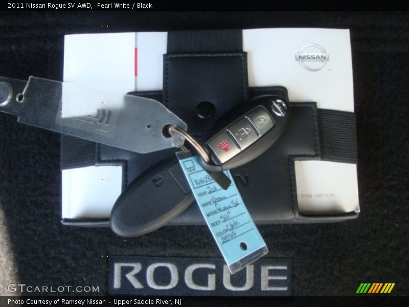 Pearl White / Black 2011 Nissan Rogue SV AWD
