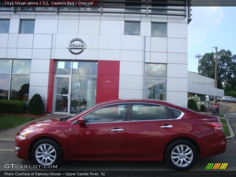 Cayenne Red / Charcoal 2013 Nissan Altima 2.5 S