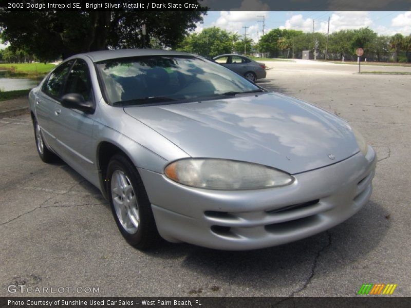 Bright Silver Metallic / Dark Slate Gray 2002 Dodge Intrepid SE