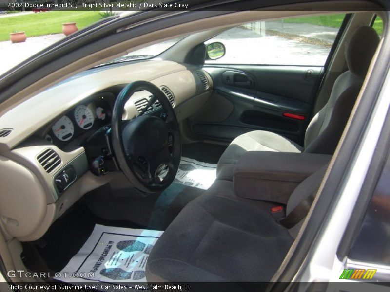 Bright Silver Metallic / Dark Slate Gray 2002 Dodge Intrepid SE