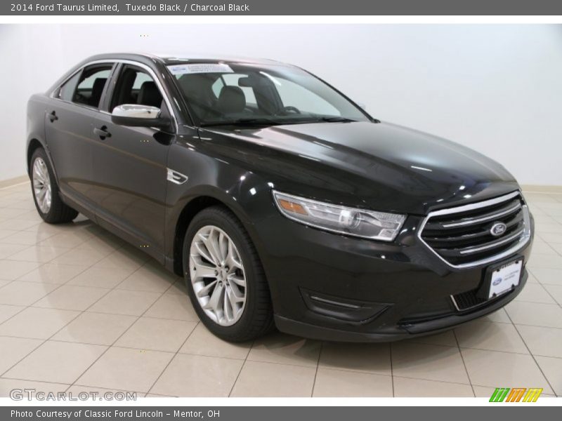 Tuxedo Black / Charcoal Black 2014 Ford Taurus Limited