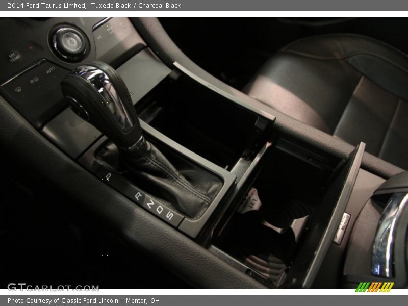 Tuxedo Black / Charcoal Black 2014 Ford Taurus Limited