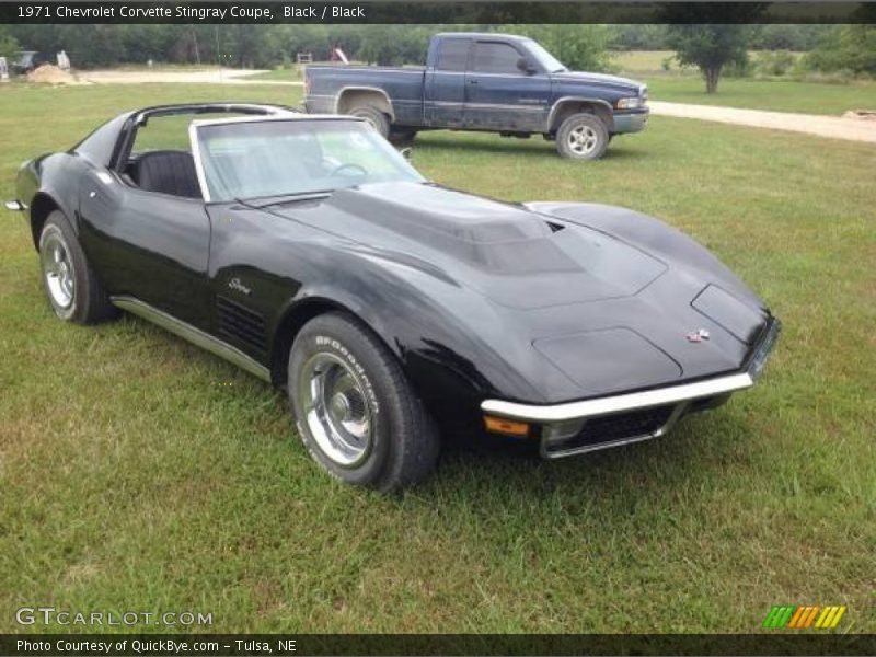 Front 3/4 View of 1971 Corvette Stingray Coupe
