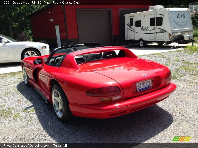 Viper Red / Quartz Grey 1994 Dodge Viper RT-10