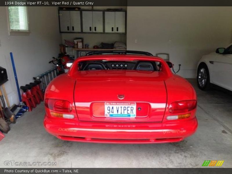Viper Red / Quartz Grey 1994 Dodge Viper RT-10