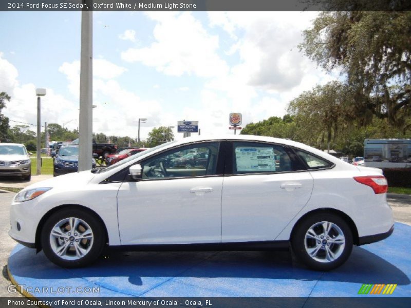 Oxford White / Medium Light Stone 2014 Ford Focus SE Sedan