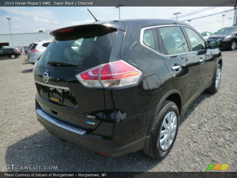Super Black / Charcoal 2014 Nissan Rogue S AWD