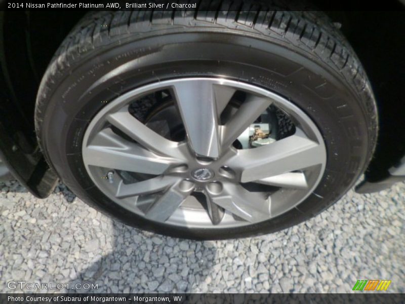 Brilliant Silver / Charcoal 2014 Nissan Pathfinder Platinum AWD