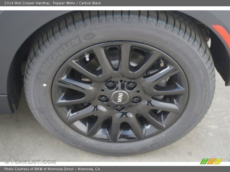 Pepper White / Carbon Black 2014 Mini Cooper Hardtop
