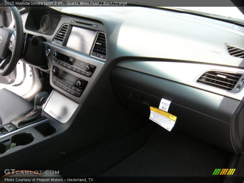 Dashboard of 2015 Sonata Sport 2.0T
