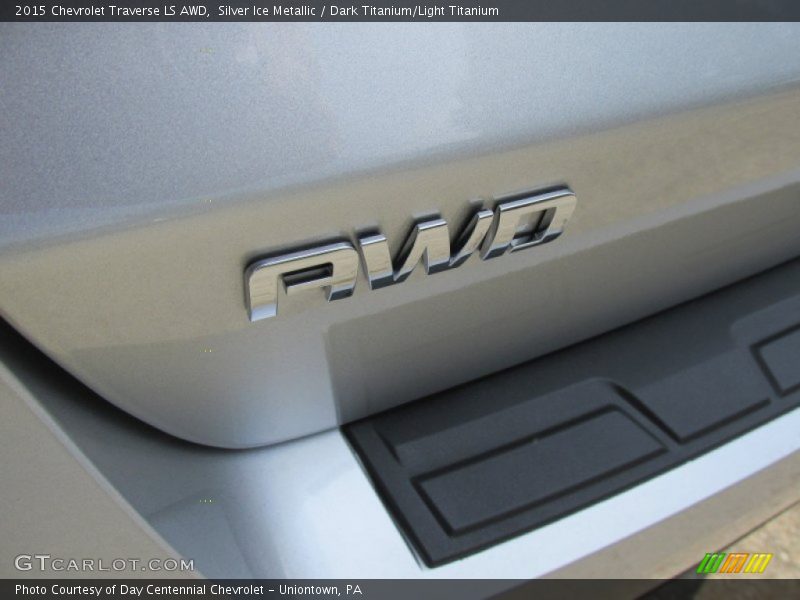 Silver Ice Metallic / Dark Titanium/Light Titanium 2015 Chevrolet Traverse LS AWD