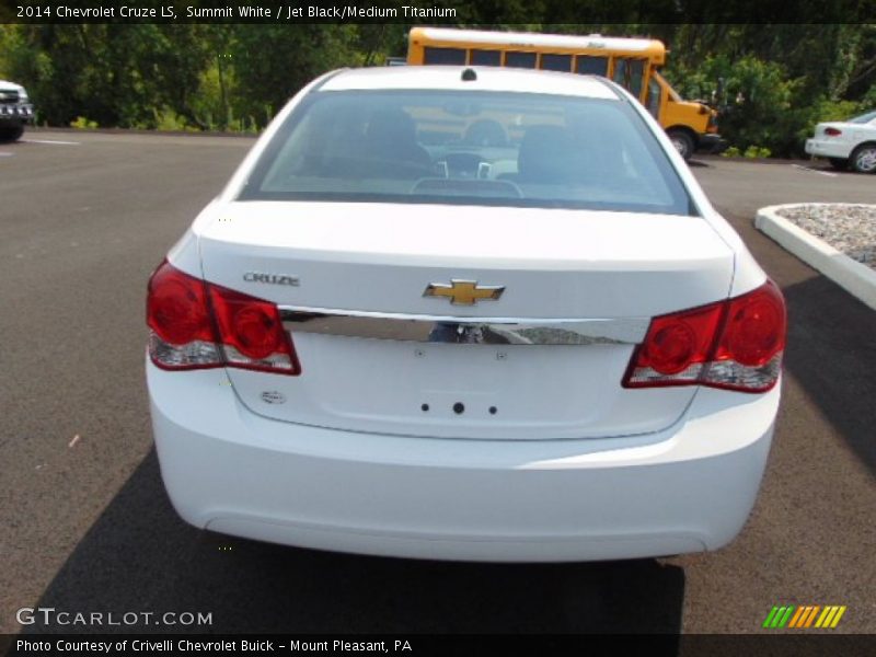 Summit White / Jet Black/Medium Titanium 2014 Chevrolet Cruze LS