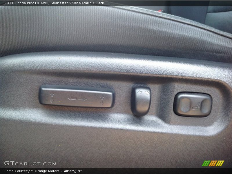 Alabaster Silver Metallic / Black 2011 Honda Pilot EX 4WD