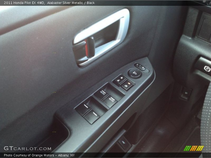 Alabaster Silver Metallic / Black 2011 Honda Pilot EX 4WD