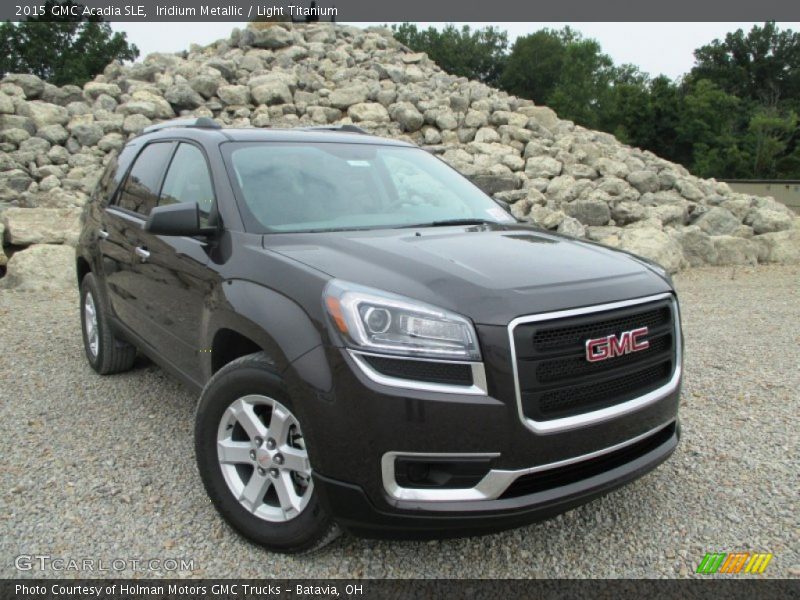 Front 3/4 View of 2015 Acadia SLE