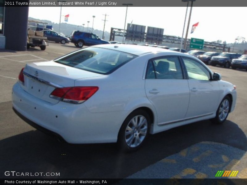 Blizzard White Pearl / Light Gray 2011 Toyota Avalon Limited