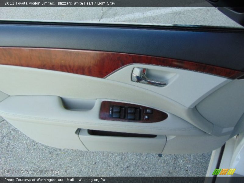 Blizzard White Pearl / Light Gray 2011 Toyota Avalon Limited