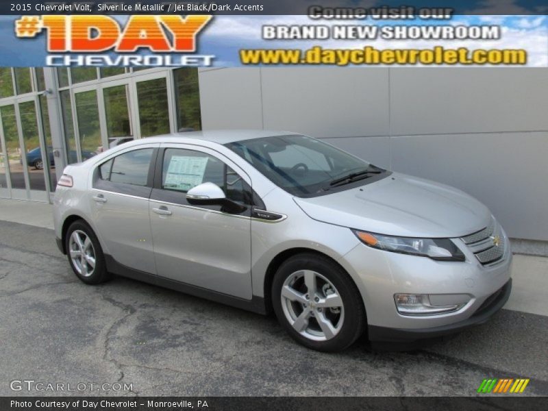 Silver Ice Metallic / Jet Black/Dark Accents 2015 Chevrolet Volt
