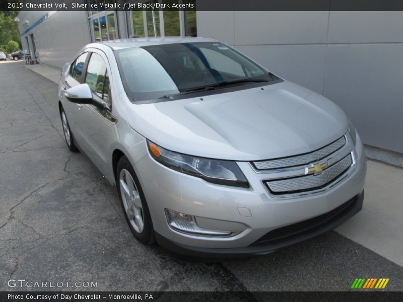 Silver Ice Metallic / Jet Black/Dark Accents 2015 Chevrolet Volt