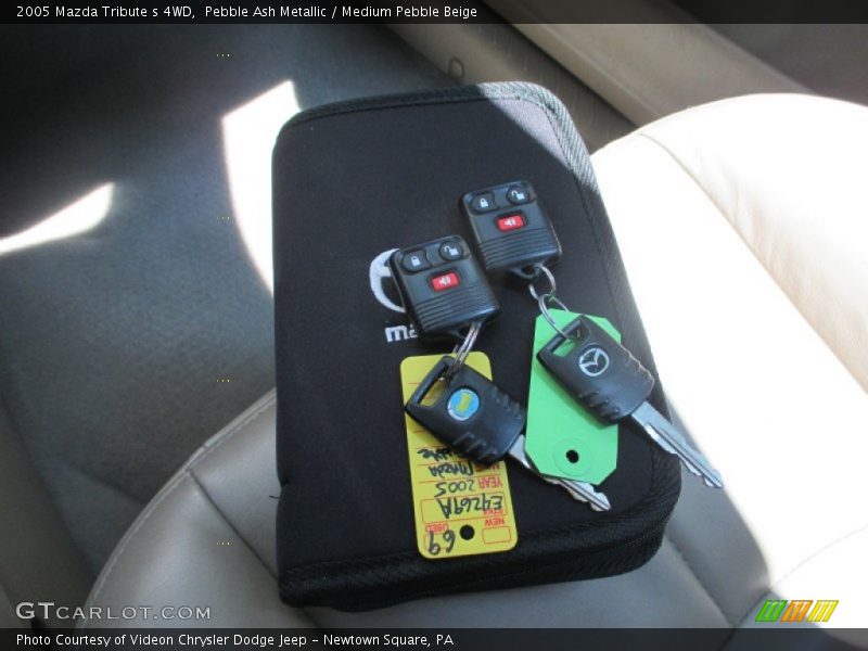 Pebble Ash Metallic / Medium Pebble Beige 2005 Mazda Tribute s 4WD