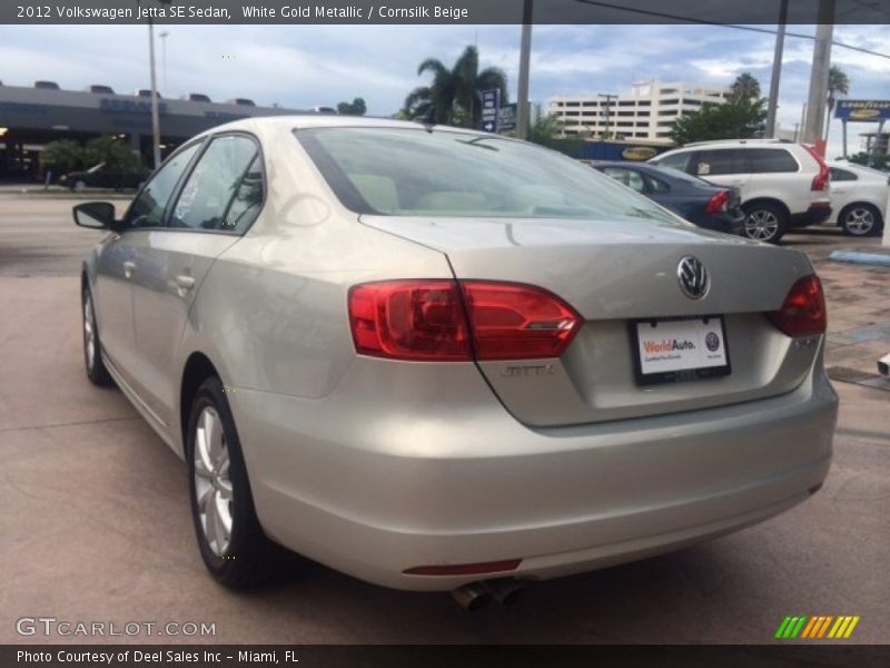 White Gold Metallic / Cornsilk Beige 2012 Volkswagen Jetta SE Sedan