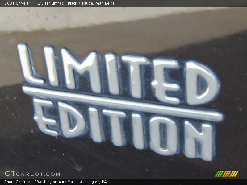 Black / Taupe/Pearl Beige 2001 Chrysler PT Cruiser Limited