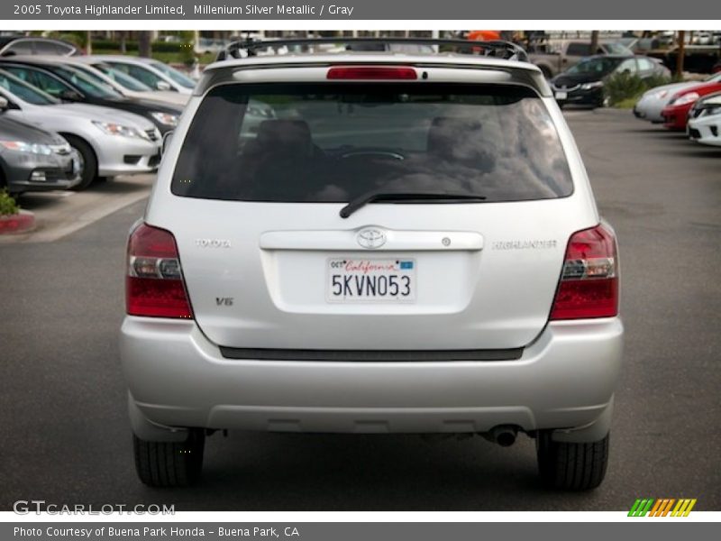 Millenium Silver Metallic / Gray 2005 Toyota Highlander Limited