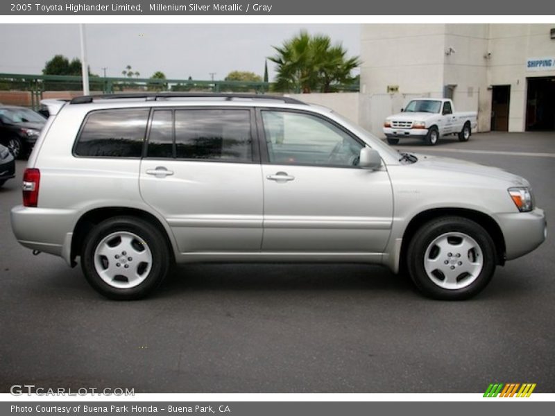 Millenium Silver Metallic / Gray 2005 Toyota Highlander Limited