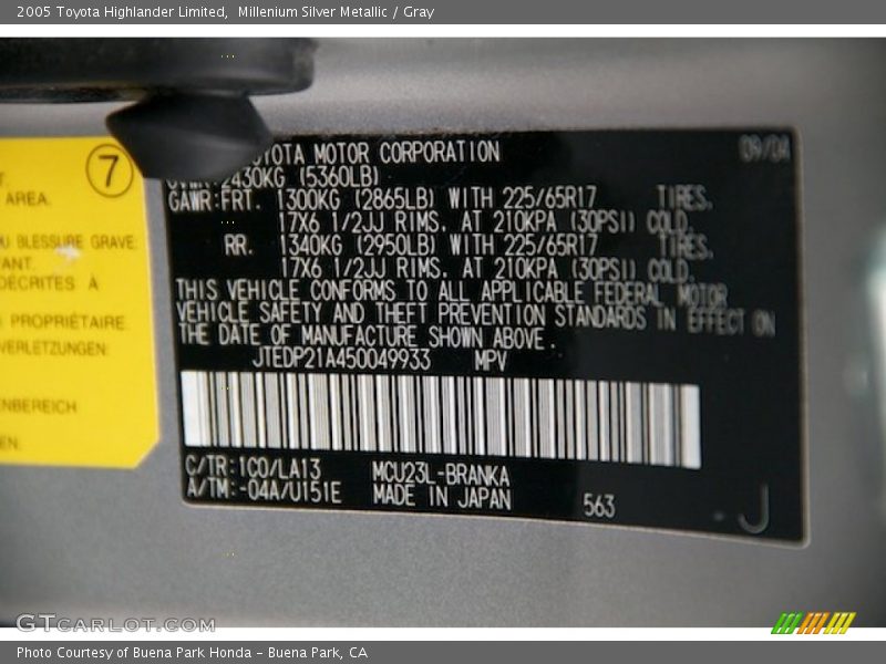 Millenium Silver Metallic / Gray 2005 Toyota Highlander Limited