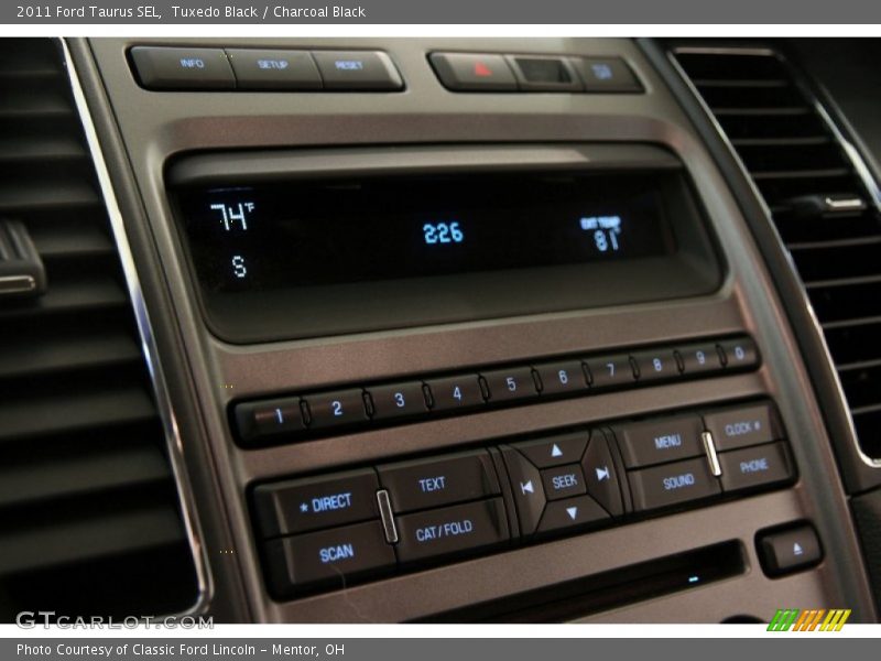 Tuxedo Black / Charcoal Black 2011 Ford Taurus SEL