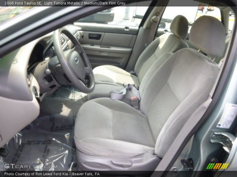 Light Tundra Metallic / Medium/Dark Flint Grey 2006 Ford Taurus SE