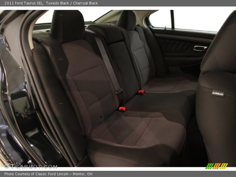 Tuxedo Black / Charcoal Black 2011 Ford Taurus SEL
