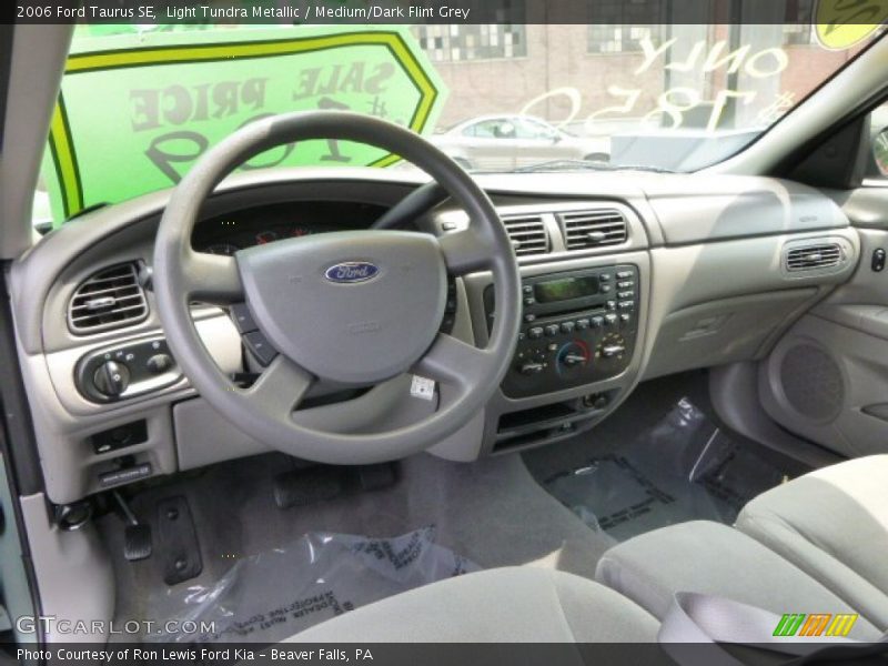 Light Tundra Metallic / Medium/Dark Flint Grey 2006 Ford Taurus SE
