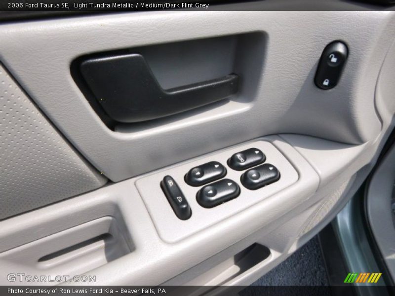Light Tundra Metallic / Medium/Dark Flint Grey 2006 Ford Taurus SE