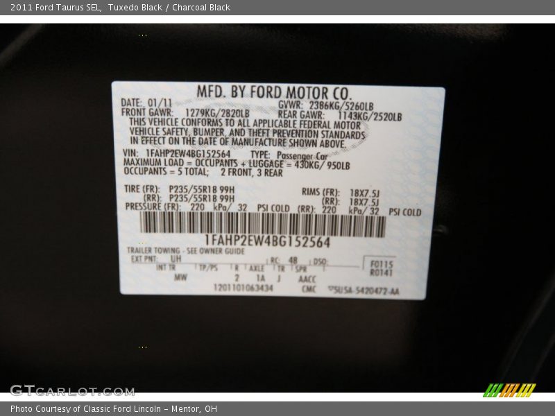 Tuxedo Black / Charcoal Black 2011 Ford Taurus SEL