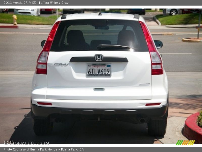 Taffeta White / Gray 2011 Honda CR-V SE