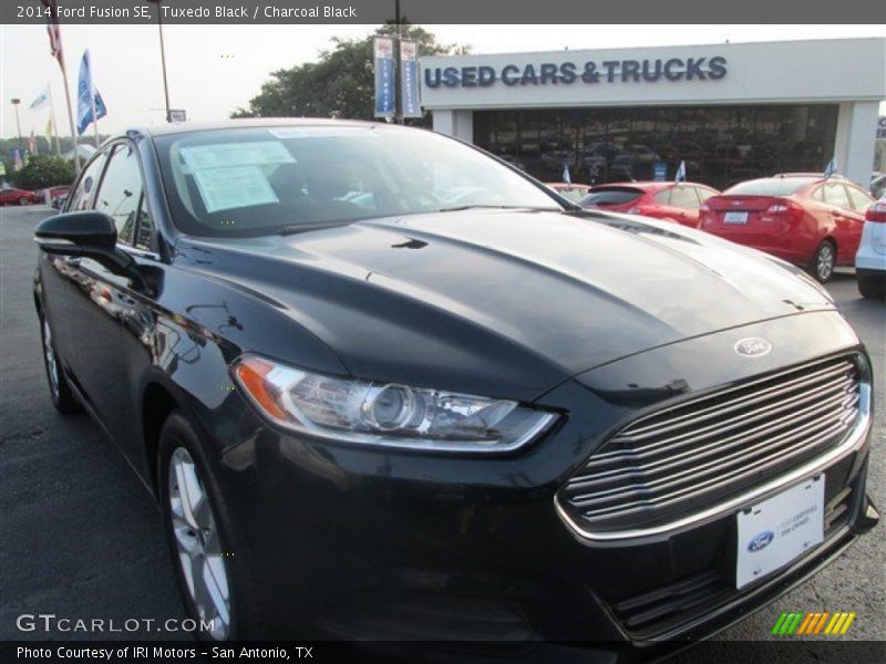 Tuxedo Black / Charcoal Black 2014 Ford Fusion SE