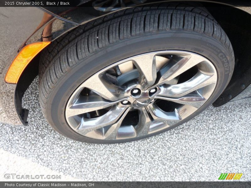 Black / Black 2015 Chrysler 200 S